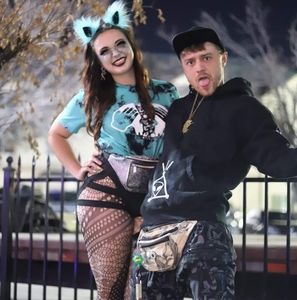 Meet your Posher, Deryk